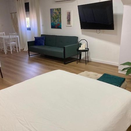 Shamaka'S Apartment Kefar Hananya ภายนอก รูปภาพ