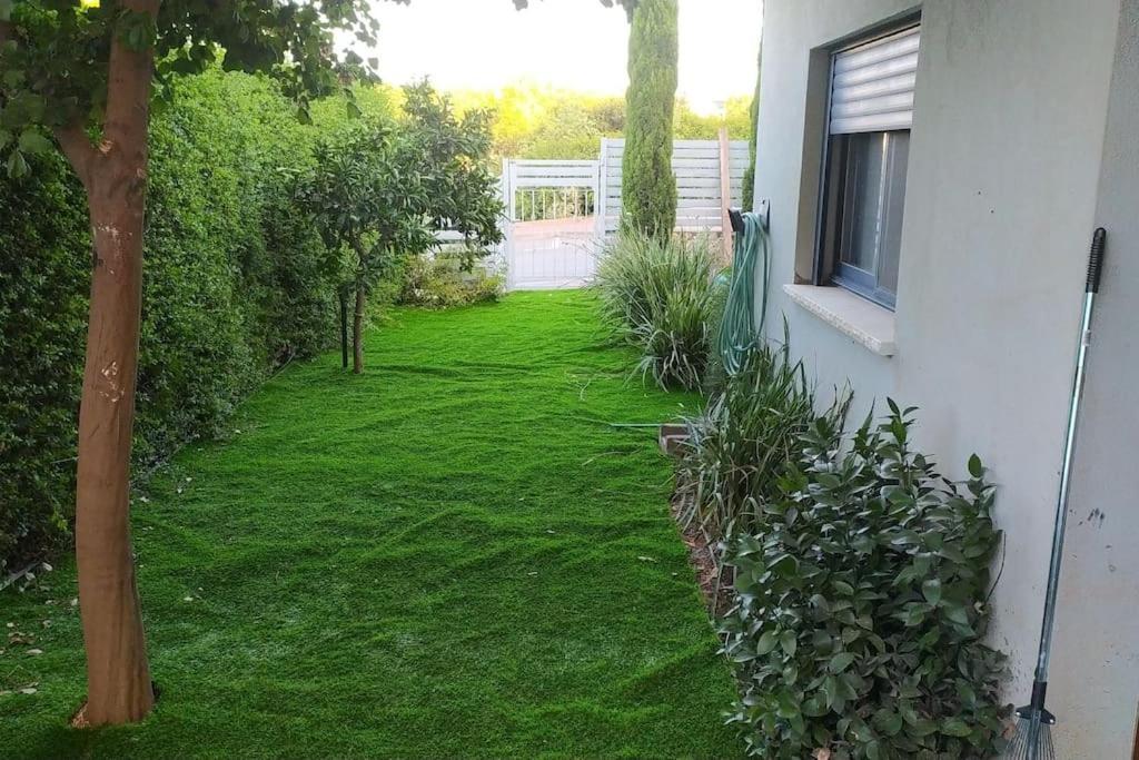 Shamaka'S Apartment Kefar Hananya ภายนอก รูปภาพ